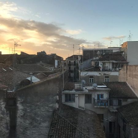 Conte Ruggero Catania centralissimo Esterno foto